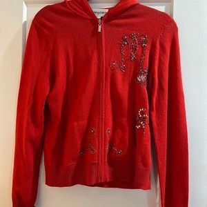 Excellent used condition, vintage Bloomingdale’s Cashmere sweater.